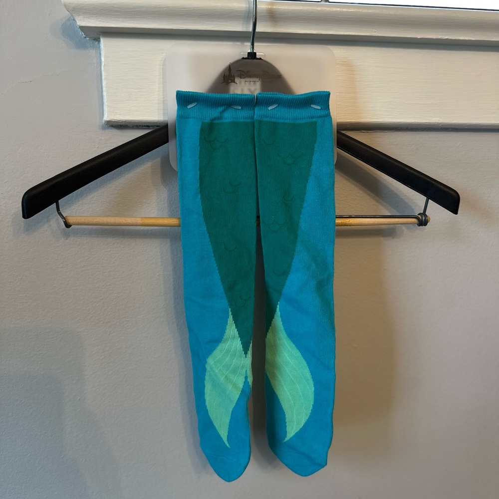 NWT Disney Parks Ariel The Little Mermaid Tail Design Socks